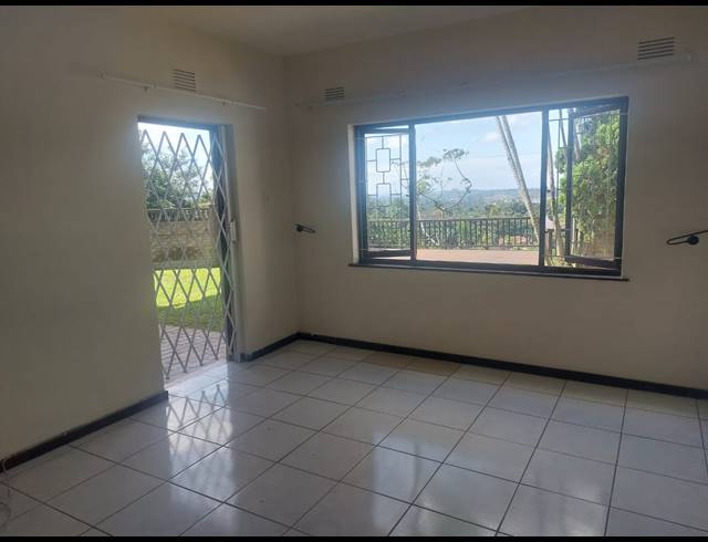 3 BEDROOM SECTIONAL TITLE RENTED IN THE WOLDS